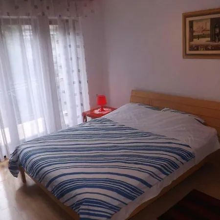 Apartament Center *